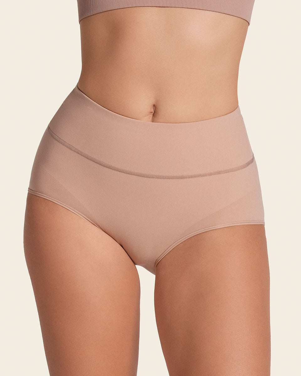 Panty faja de control moderado tiro alto en skinFuse