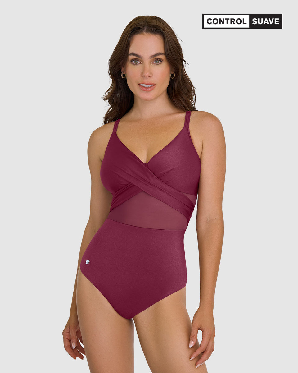 Traje de baño entero con escote cruzado y tela con brillo