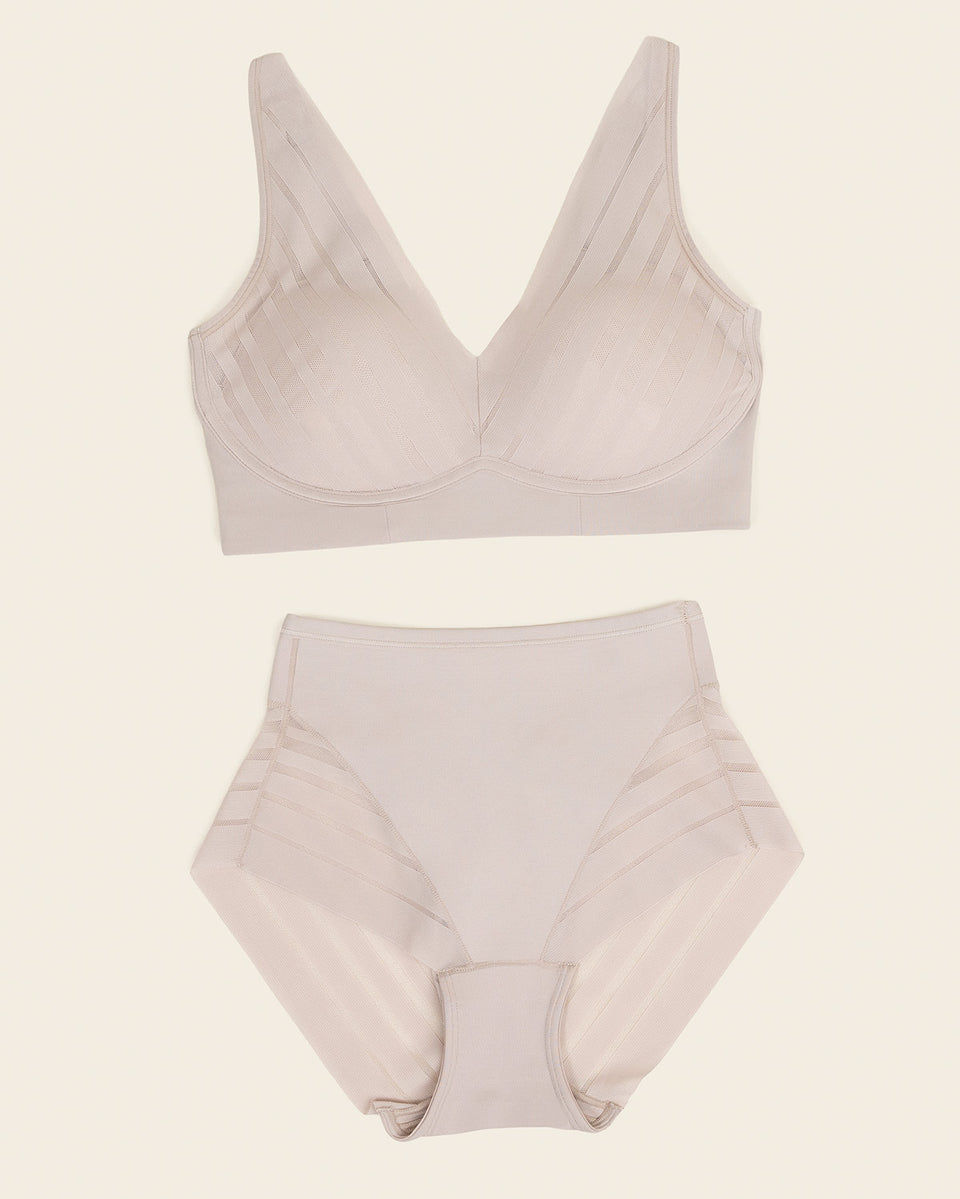 Daily Bra & Stripe Undetectable Panty en Café Claro