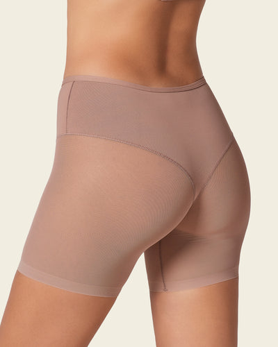 Panty faja invisible de control moderado#color_857-cafe-medio