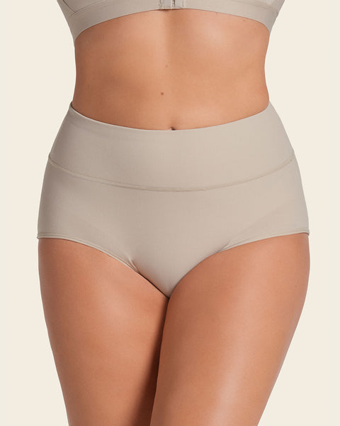 Panty faja de control moderado tiro alto en SkinFuse#color_802-cafe-claro