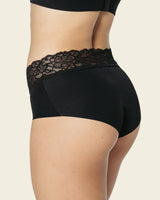 Panty hipster en tela ultraliviana con franja de encaje#color_700-negro