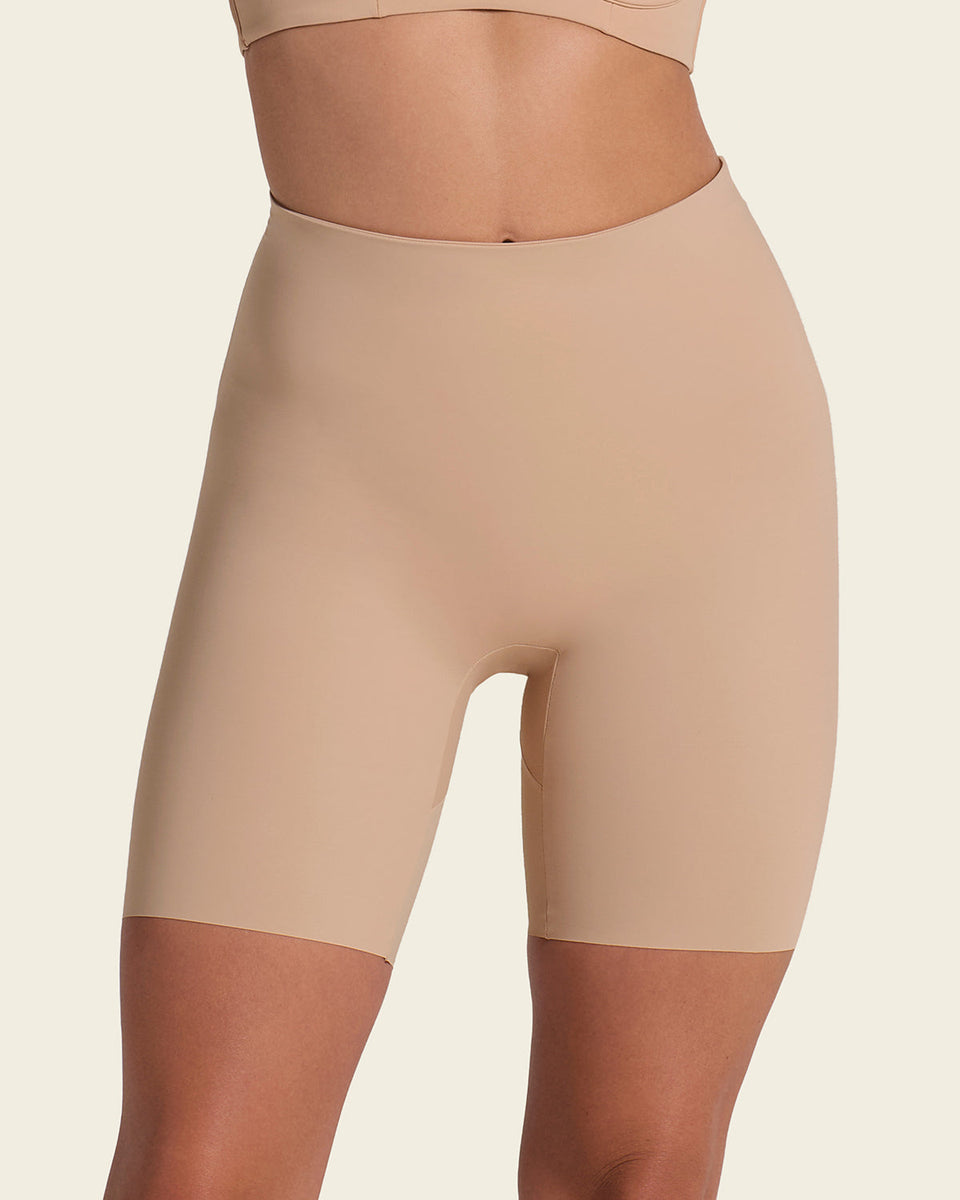 Panty short invisible de control de abdomen efecto levanta glúteos
