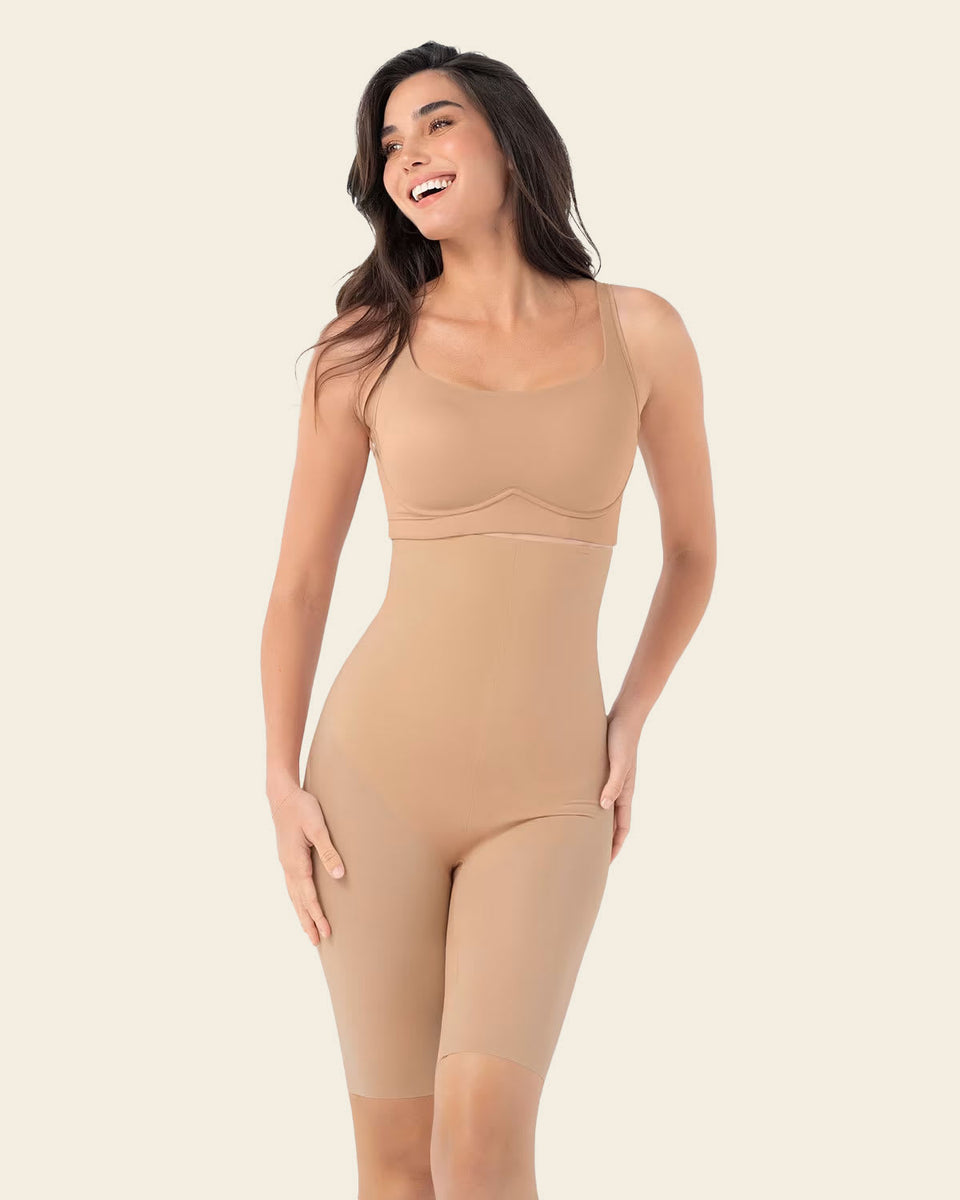 Body busto libre de control fuerte y aspecto invisible