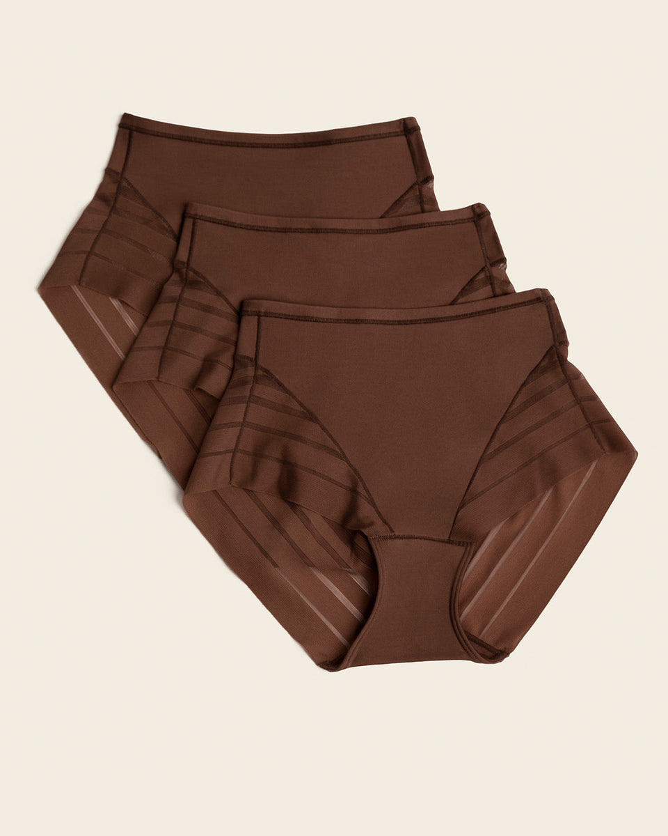 Panty faja clásico con control moderado de abdomen y bandas en tul