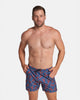 Pantaloneta de baño con malla interna y cintura ajustable#color_a63-estampado-langosta