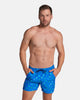 Pantaloneta de baño con malla interna y cintura ajustable#color_b01-estampado-tortugas