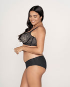Brasier de realce suave y cubrimiento alto en sisa y espalda cover bra en encaje