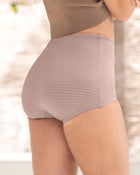 Paquete x 3 panties clásicos de máximo cubrimiento